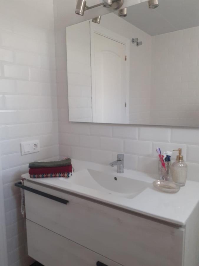 Small Oasis - Appartement 6 Personnes Manilva Esterno foto