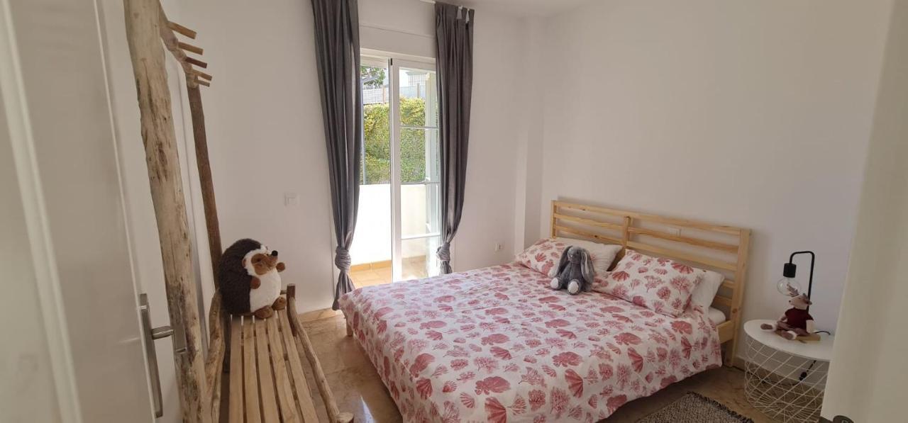 Small Oasis - Appartement 6 Personnes Manilva Esterno foto