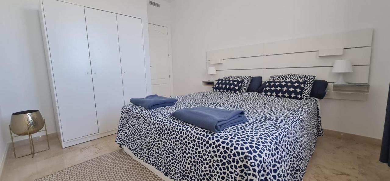 Small Oasis - Appartement 6 Personnes Manilva Esterno foto