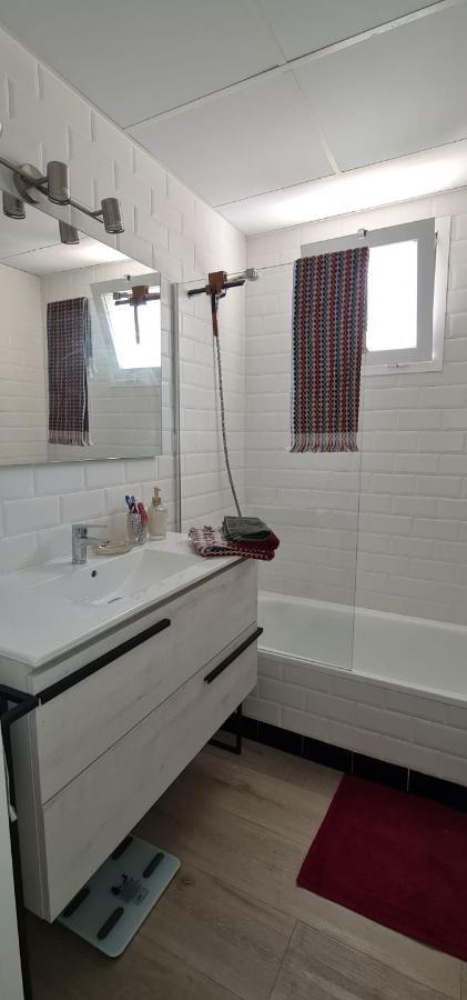 Small Oasis - Appartement 6 Personnes Manilva Esterno foto