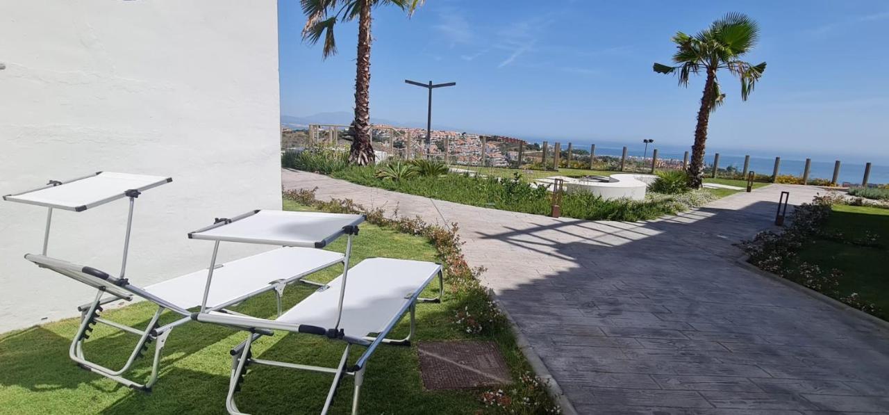 Small Oasis - Appartement 6 Personnes Manilva Esterno foto